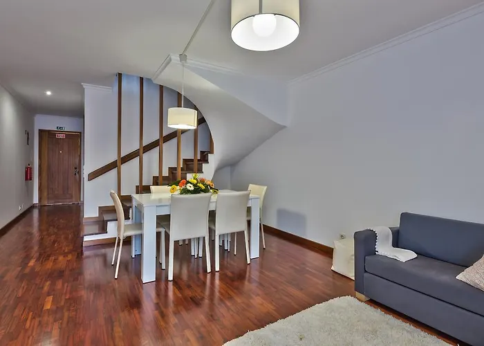 Golden Place Apartment